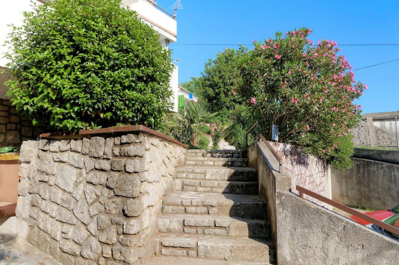 Apartment Oswald Crikvenica Exterior photo